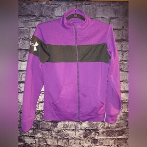 Under Armour All-Season Gear Zip up sz Small